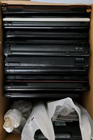 SUPER LOTE 80 ORDENADORES PORTÁTILES. URGE VENTA !