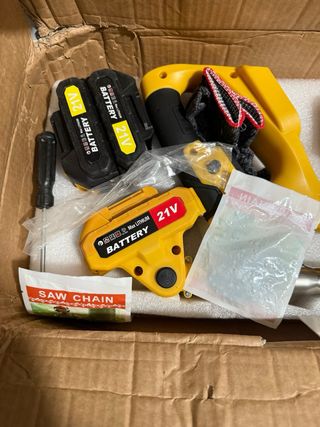 Motosierra eléctrica con palo extensible