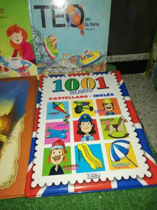 Lote de libros infantiles.