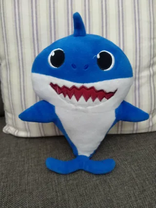 Peluche Baby Shark 26 cm