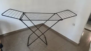 Plancha vapor, tendedero y cesta ropa