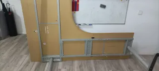 Mesa de despacho/ escritorio de madera. Ikea