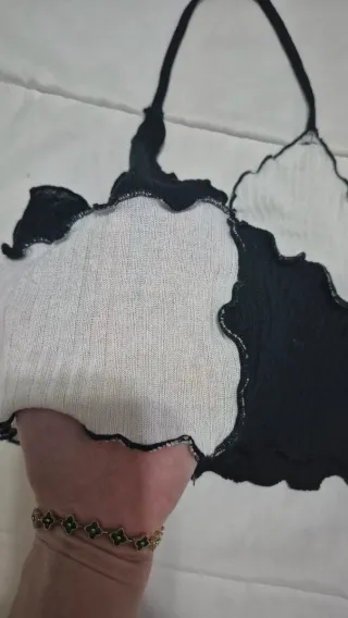 Top haltero mujer blanco y negro