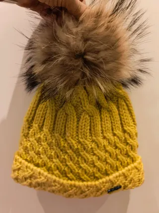 Gorro lana pompón pelo