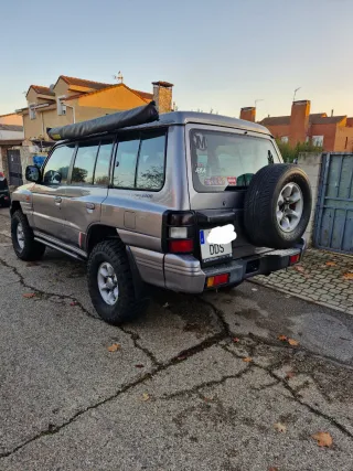 Mitsubishi Montero 2004