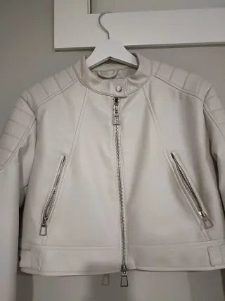 Chaqueta motera beige