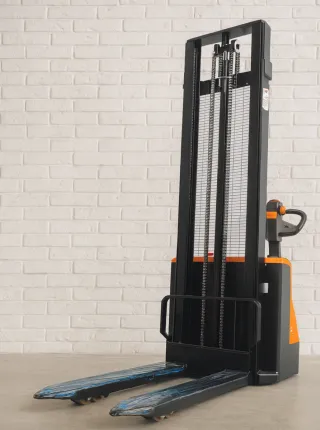 Apilador Eléctrico batería Litio OFERTA