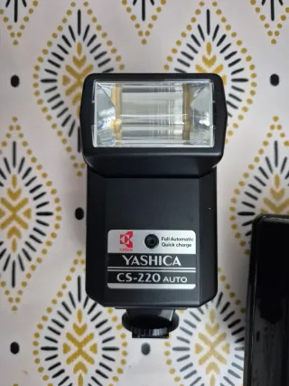 Kit d Fotografía Analógica YASHICA FX-3 SUPER 2000