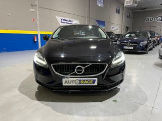 Volvo V40 D2 MOMENTUM 2019