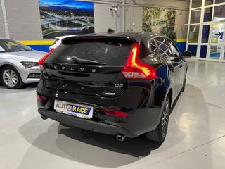 Volvo V40 D2 MOMENTUM 2019