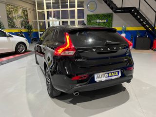 Volvo V40 D2 MOMENTUM 2019