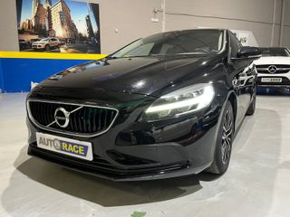 Volvo V40 D2 MOMENTUM 2019