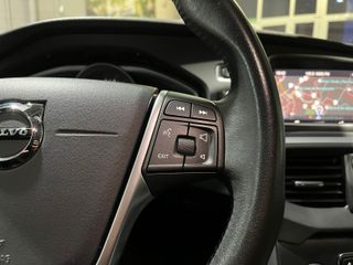 Volvo V40 D2 MOMENTUM 2019