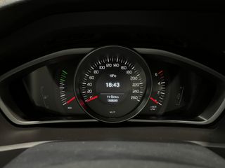Volvo V40 D2 MOMENTUM 2019