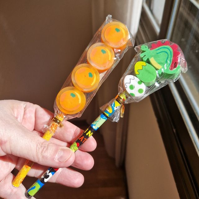 2 Matite con Gomme da Cancellare