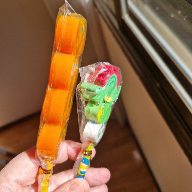 2 Matite con Gomme da Cancellare