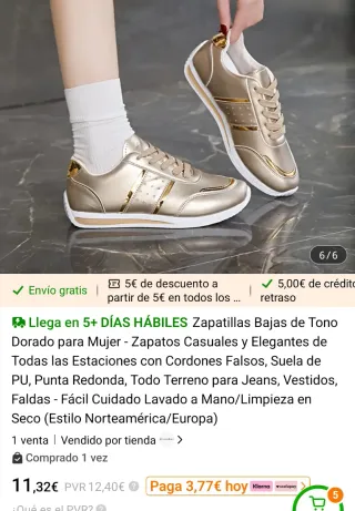 Zapatillas deportivas doradas. Muy bonitas