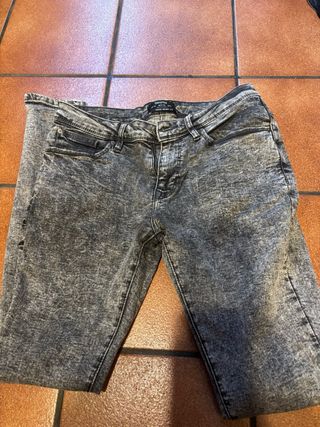 Jeans Hombre Bershka Morado Talla M