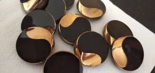 11 Botones cristal Negros y Dorados vintage.