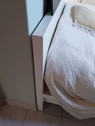 Cama Matrimonio + somier de tablas + colchon