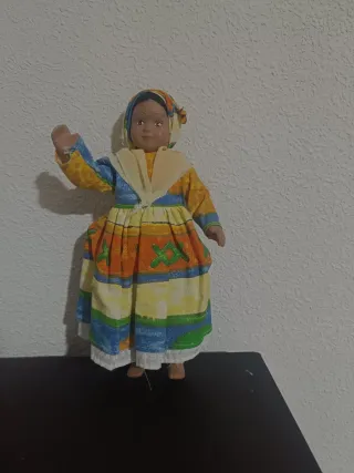 Bambole di porcellana articolate