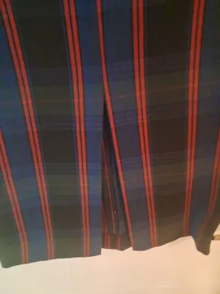 Falda recta con cinturón