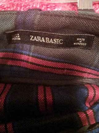 Falda recta con cinturón