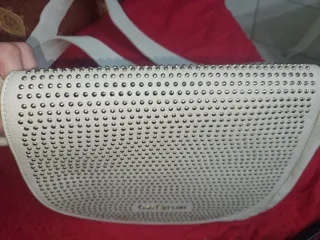 Borsa Gio Cellini avorio borchie dorate