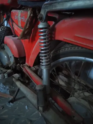 Moto Guzzi Dingo 49cc Roja