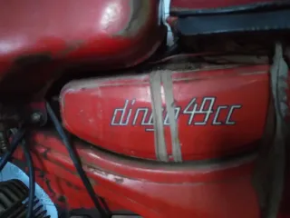 Moto Guzzi Dingo 49cc Roja