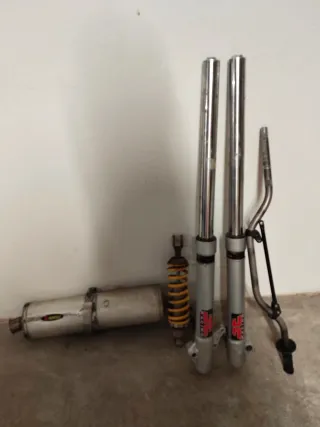 Yamaha TT600RE 2004 Mejorada