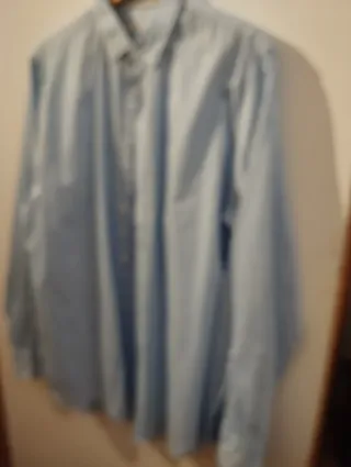 Camisa azul claro de chico sin usar