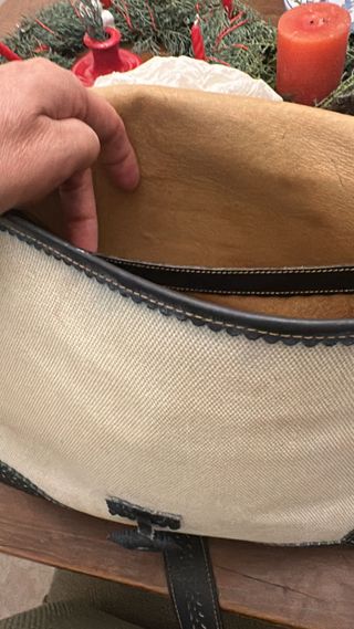 Bolso Loewe Negro Colección Sevilla ideal Navidad