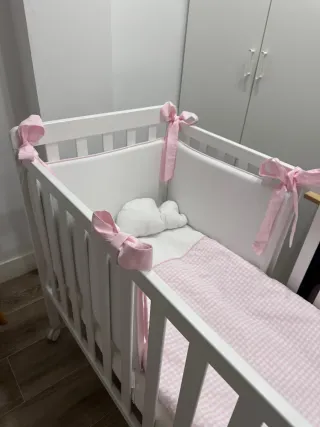 Cuna de bebé blanca. Marca Mi Cuna