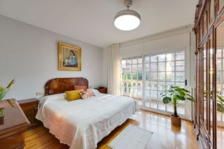 Casa con solárium y garaje en centro de Pineda