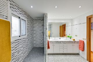 Casa con solárium y garaje en centro de Pineda