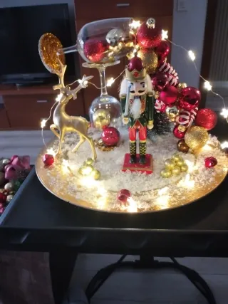 Jarrón Navideño Cascanueces Adorno Dorado Rojo