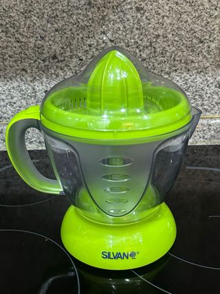 Exprimidor Eléctrico Silvan