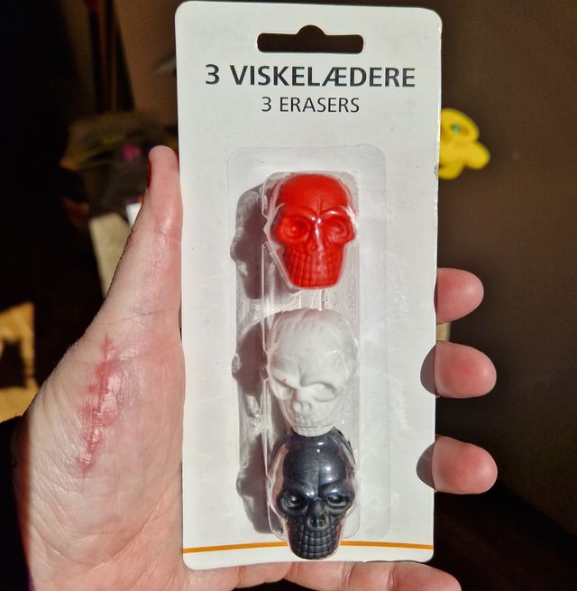 3 Gomas Borrador Calaveras