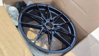 Llantas Japan Racing JR44