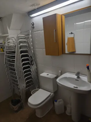 Alquiler de cafetería totalmente equipada