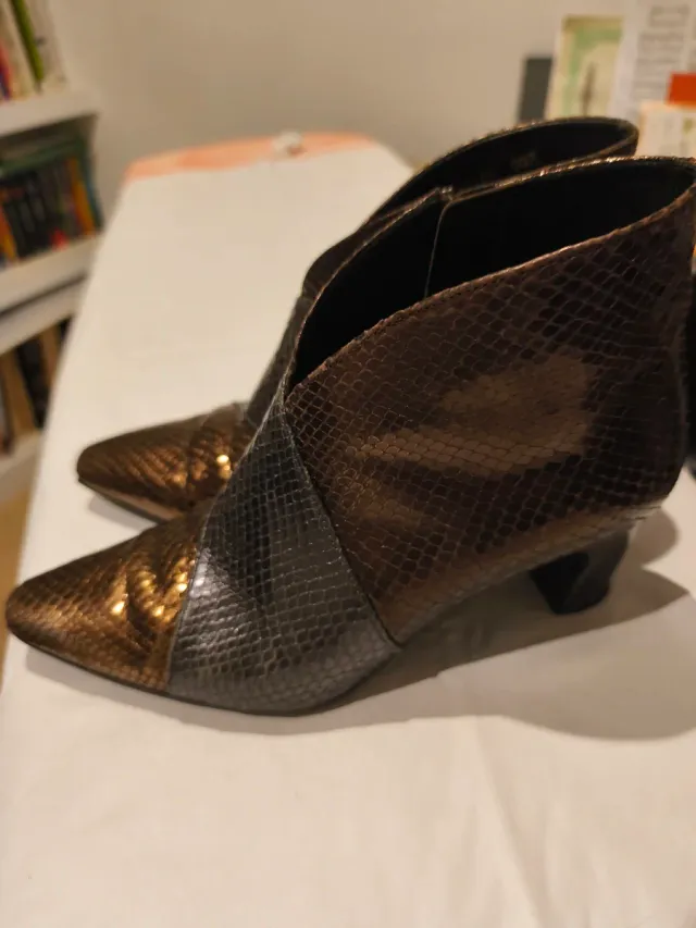 Botines piel Mascaró marrones y plateados