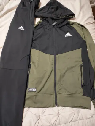 Chándal Adidas Hombre Negro y Verde Oliva