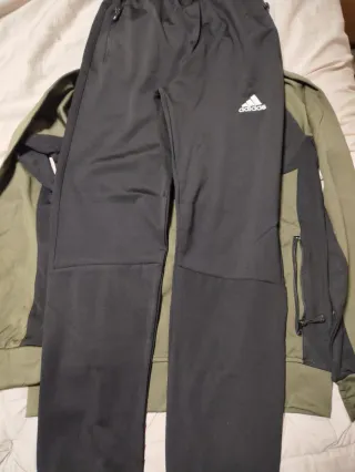 Chándal Adidas Hombre Negro y Verde Oliva