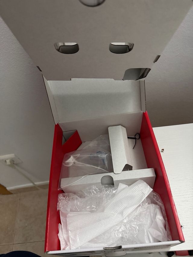 Scatola Nintendo Switch OLED Bianca