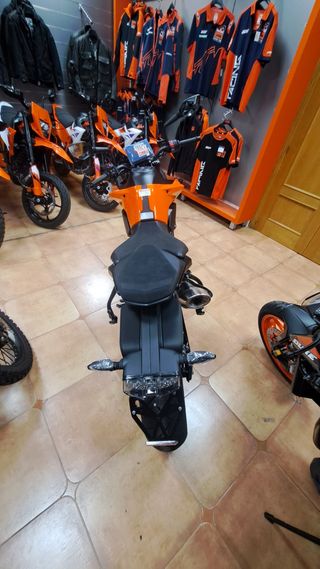 KTM 790 DUKE NARANJA 2026