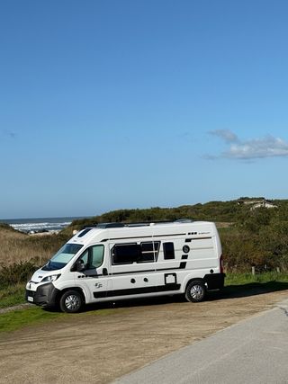 Alquiler camper Benimar 120 up