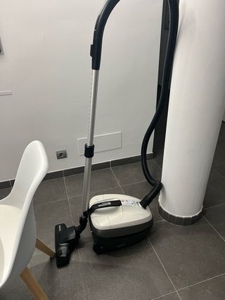 Aspirador Nilfisk Select Blanco