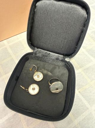 Conjunto Tous Plata y Nácar: Anillo y Pendientes