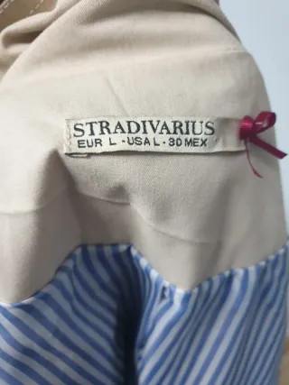 Gabardina Stradivarius Beige